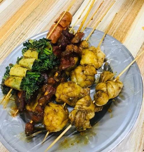 娱乐吃瓜酱炸串视频