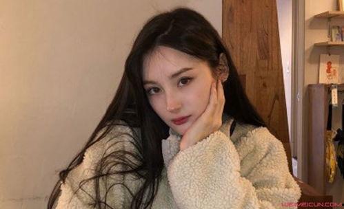 迪拜lana个人资料,闪耀中东的时尚与智慧之光